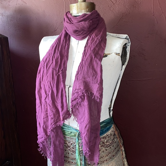 Scarf - Picture 2 of 6